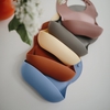 Bavoir en silicone Warm Taupe Mushie