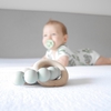 Hochet de Dentition Double avec Boule Bois - Noisette Pique Chewies & More