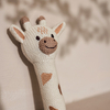Hochet en tricot Giraffe Jollein