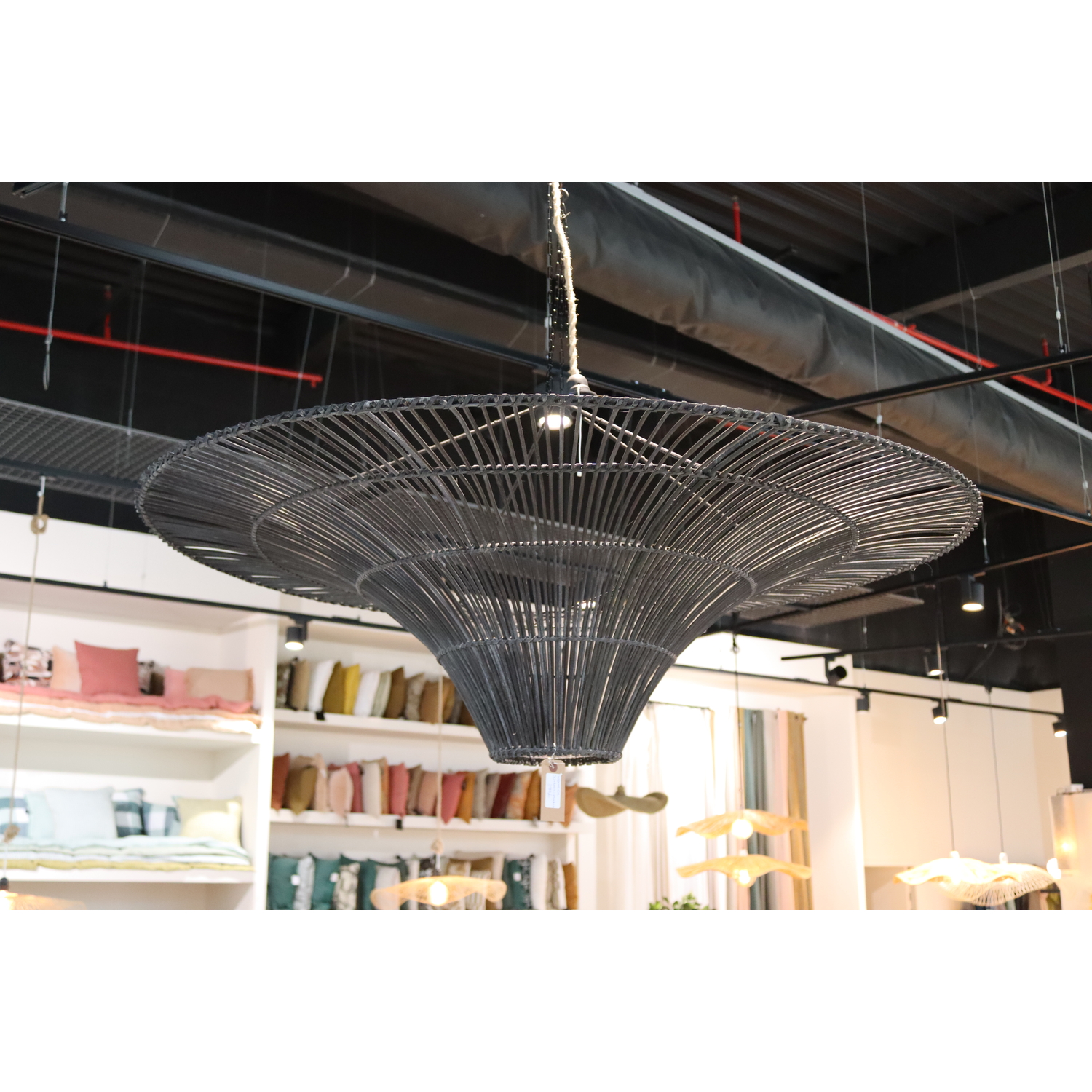 Suspension Sombrero WOOM