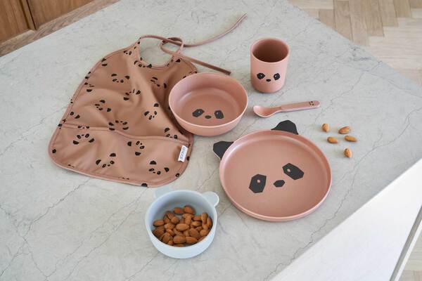 Vaisselle pour bébés et jeunes enfants